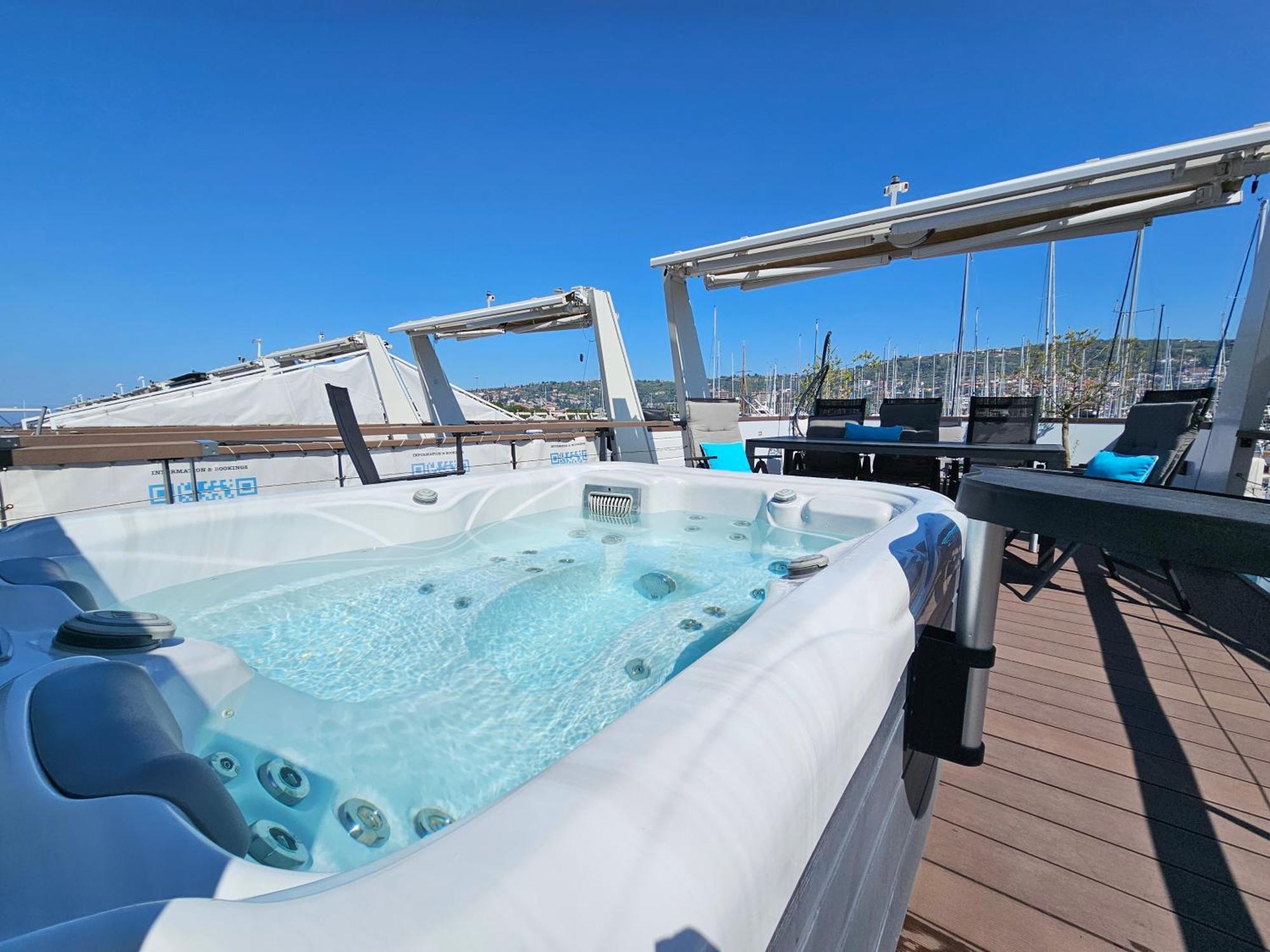 Floating Sea House - Vital Lux Portoroz Exterior photo